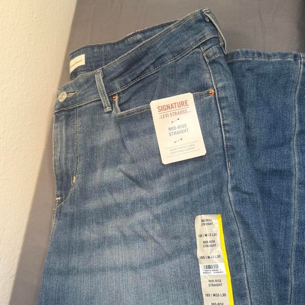 Levi's Signature Mid Rise Straight Jeans Size 30x30